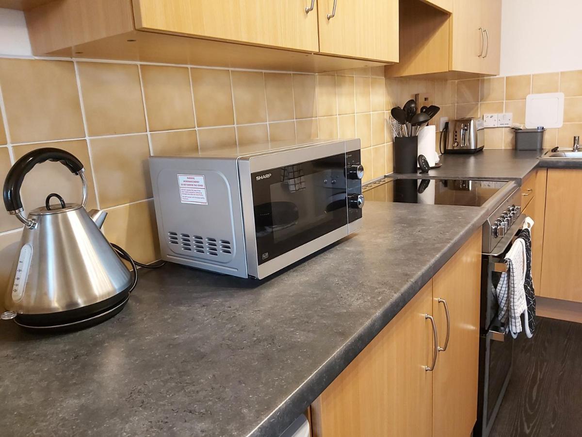 Inverness City Centre Apartment With Elevator And Google Chromecast Экстерьер фото