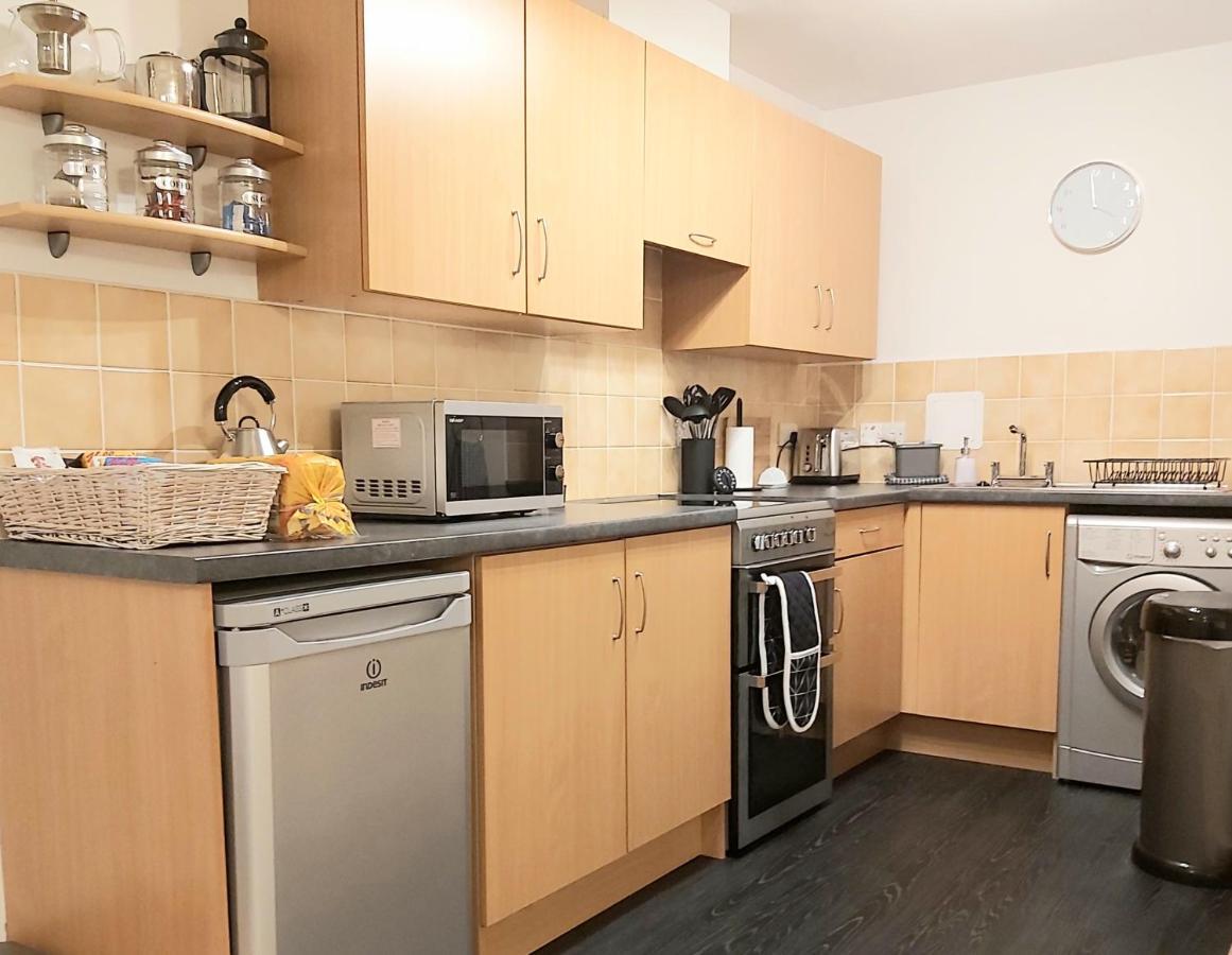 Inverness City Centre Apartment With Elevator And Google Chromecast Экстерьер фото