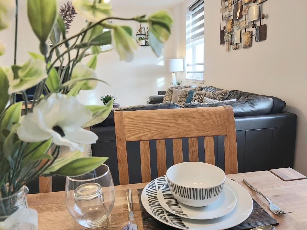 Inverness City Centre Apartment With Elevator And Google Chromecast Экстерьер фото