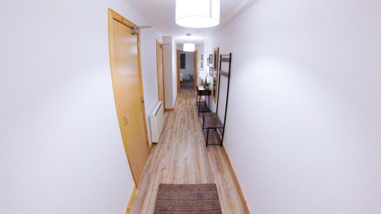 Inverness City Centre Apartment With Elevator And Google Chromecast Экстерьер фото